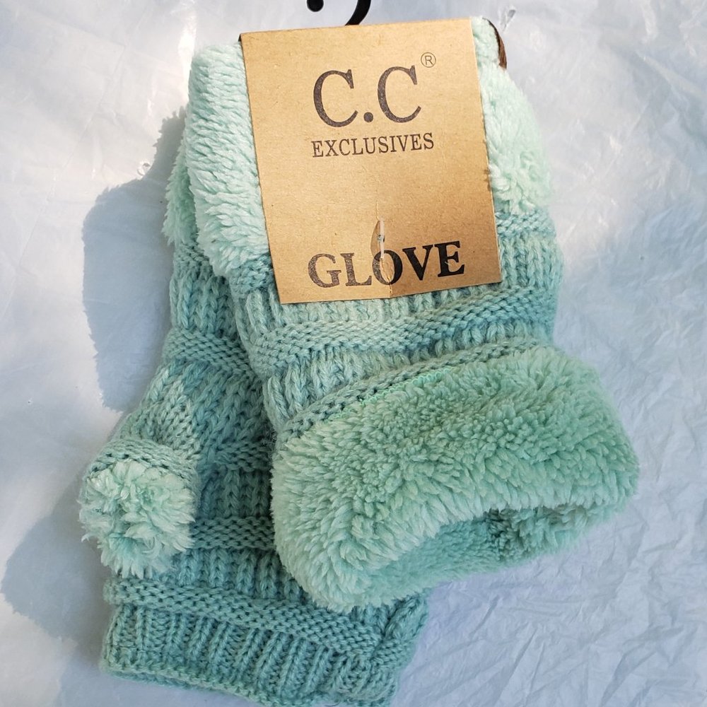 Mint Fingerless Gloves